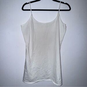 Old Navy first layer women’s size XL white tank top with adjustable straps